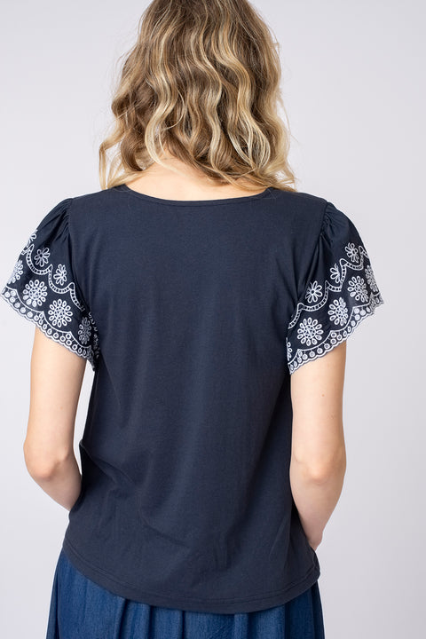 Broderie sleeve tee