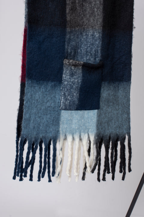 Check Pocket Scarf