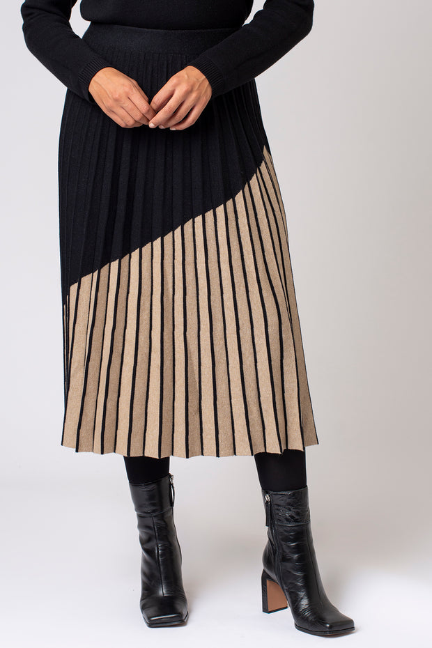 Colour Block Knitted Pleat Skirt