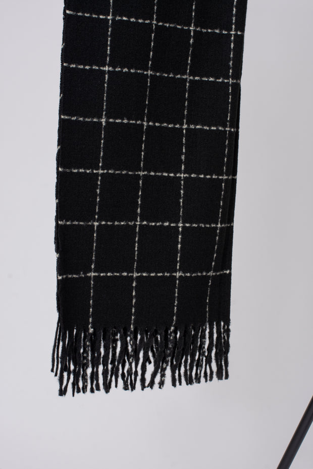 Dash Check Tassel Scarf