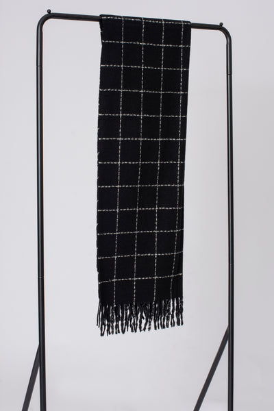 Dash Check Tassel Scarf