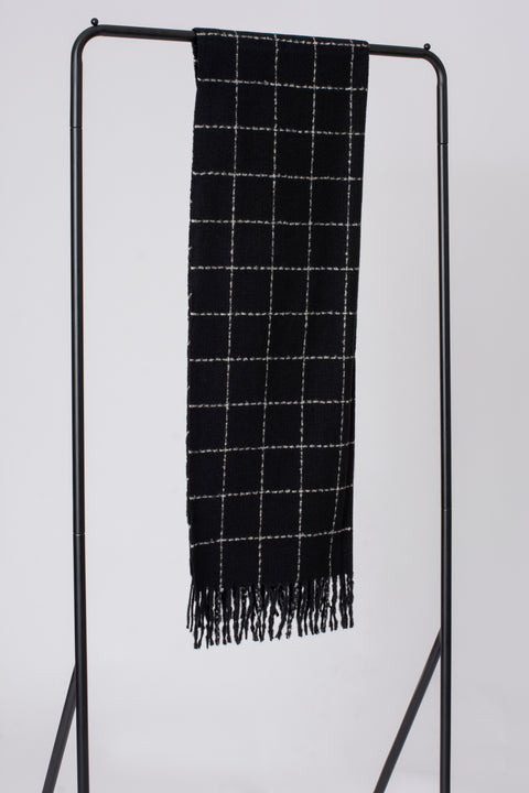 Dash Check Tassel Scarf