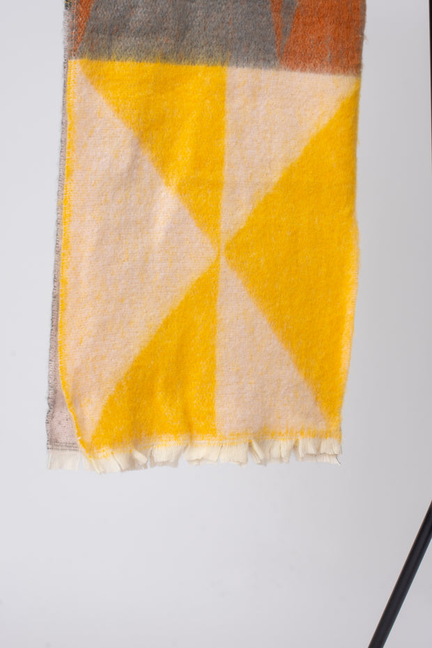 Geometric Cosy Scarf