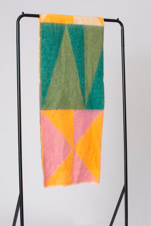 Geometric Cosy Scarf