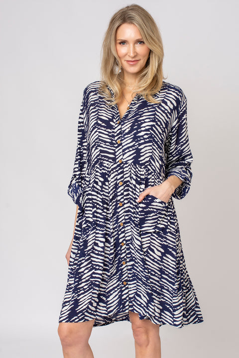 Scratchy chevron pocket longline shirt