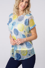 Short sleeve spot popcorn top