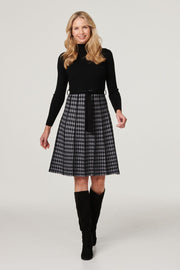 Mini Check Tie Detail Knitted Dress