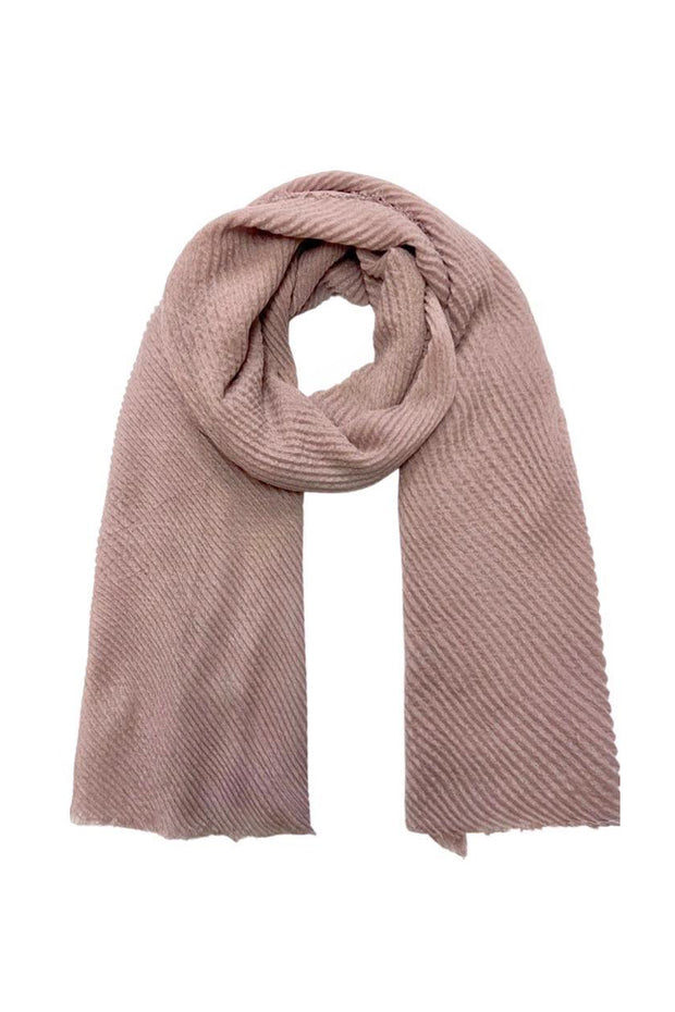 Plain crinkle scarf